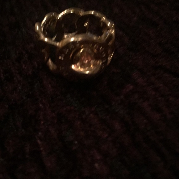 Ring - Picture 2 of 2